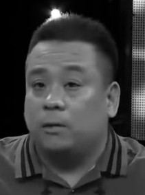 吴迪便装照