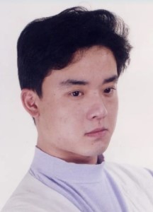 朱俭便装照