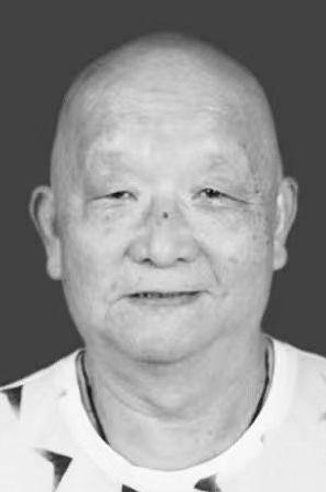 查志华便装照