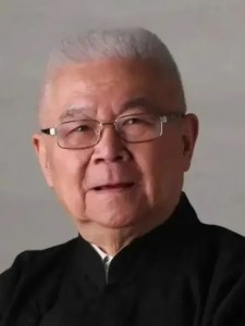 钮骠便装照