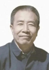 陈云超便装照