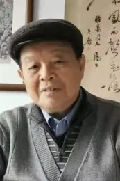 顾聆森便装照