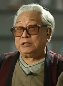 齐永衡便装照