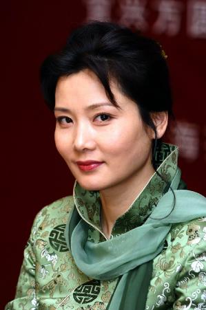 1963年4月11日,农历癸卯年三月十八日 人物分类 越剧旦行演员 何赛飞
